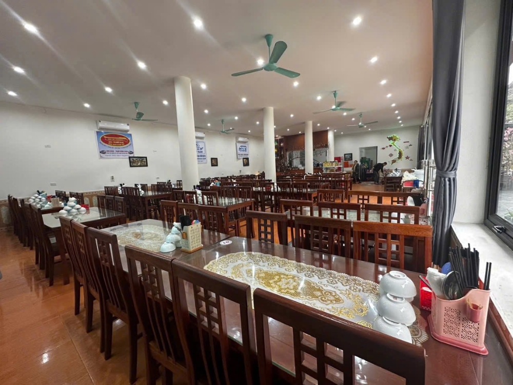 Không gian và tiện ích tại Nhà hàng Bích Giản